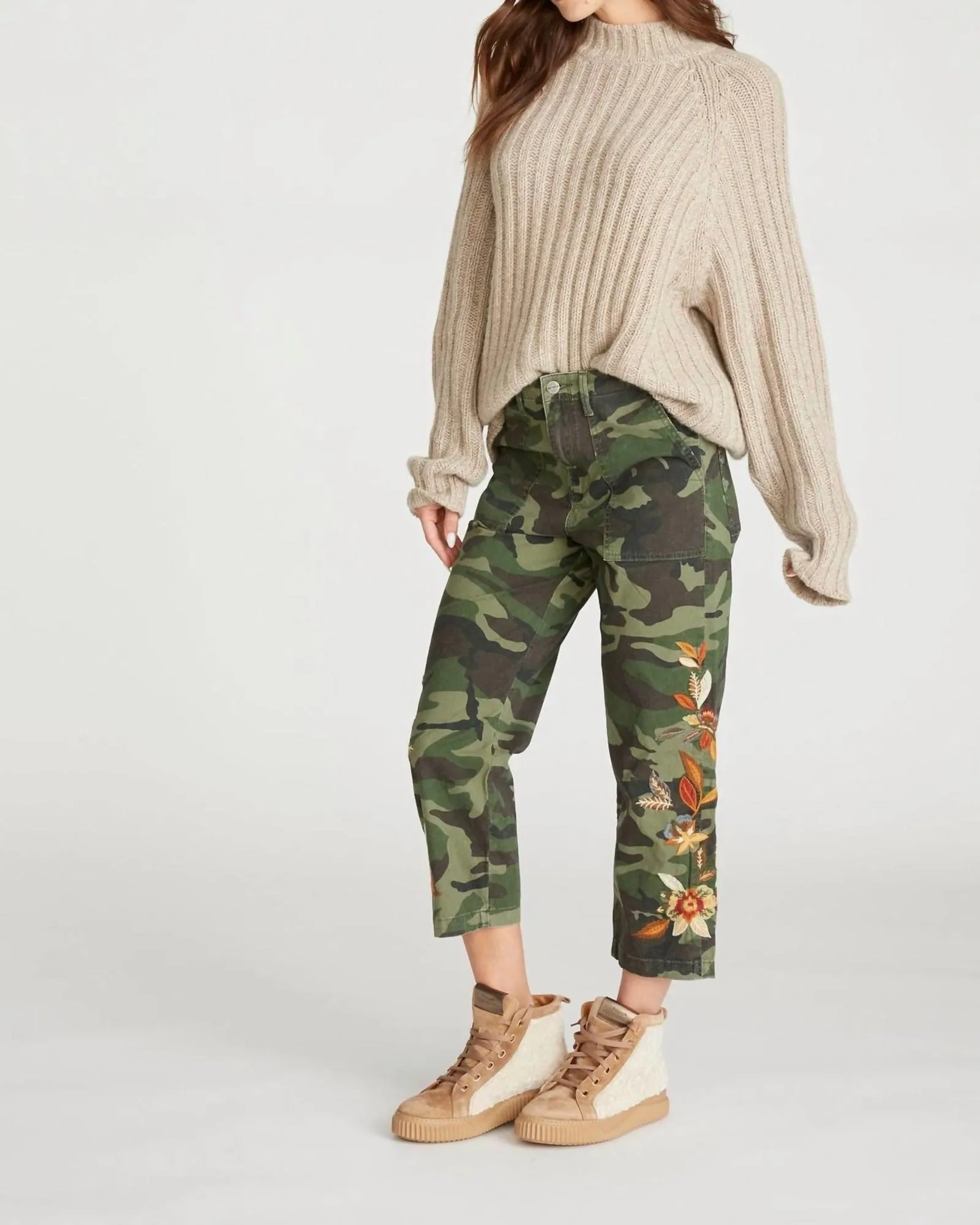 Embroidered Capris in Camo | Camo