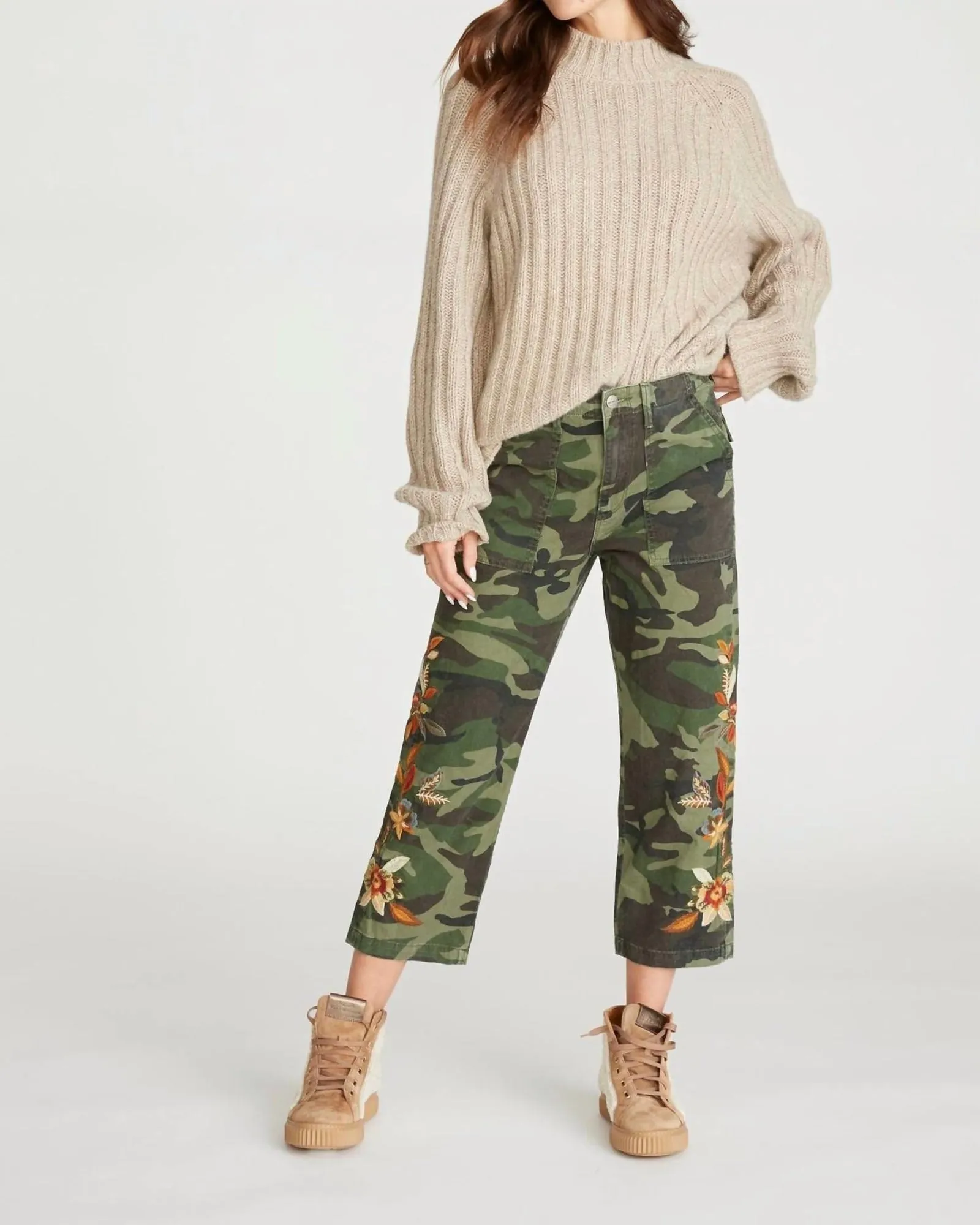 Embroidered Capris in Camo | Camo