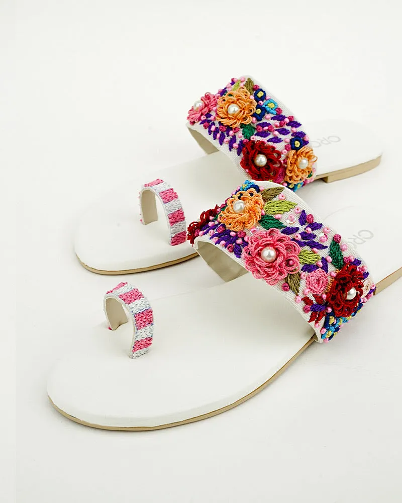 Floral Embroidered Kohlapuris
