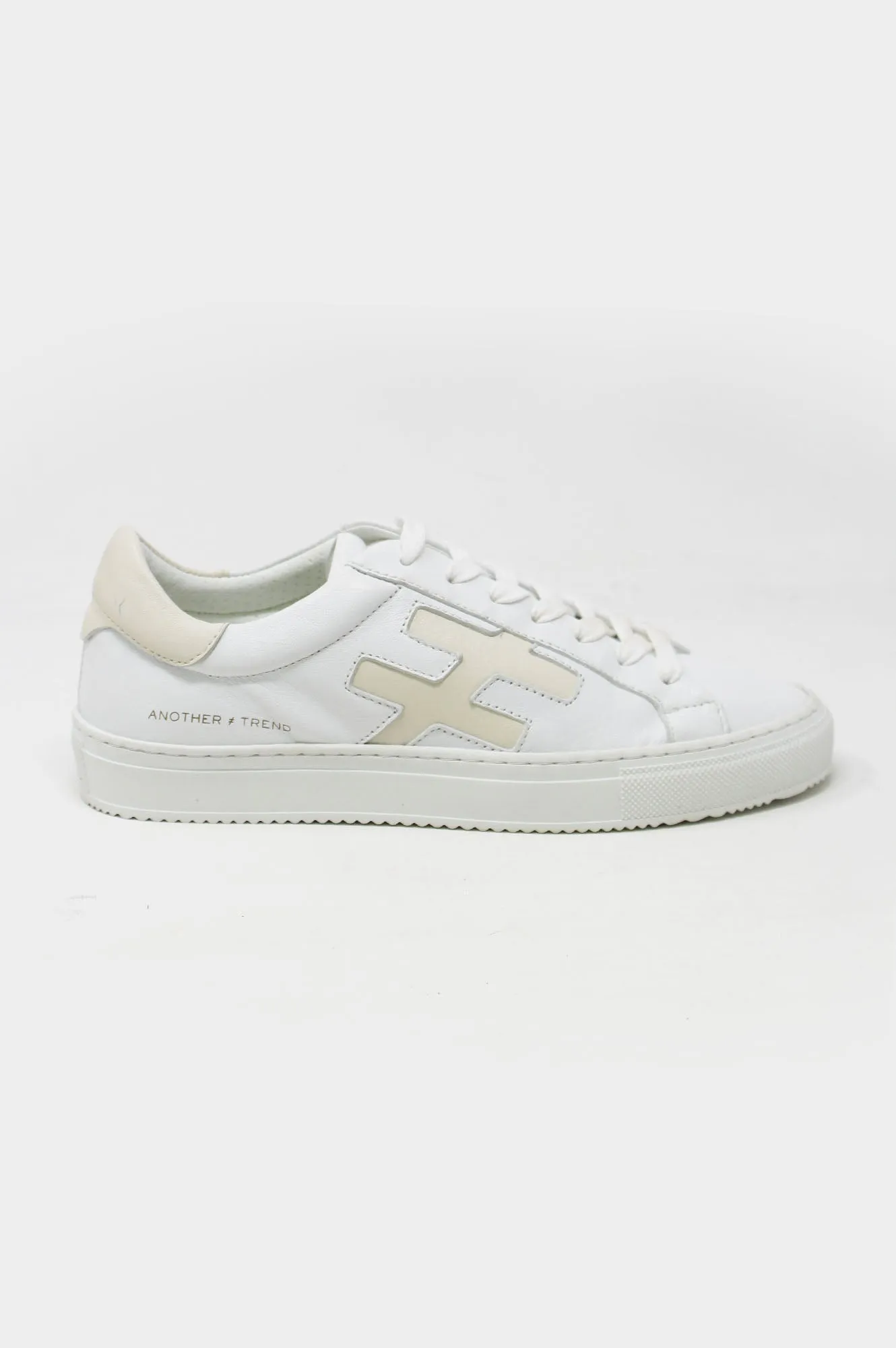 Paris Low Top Trainers | Beige